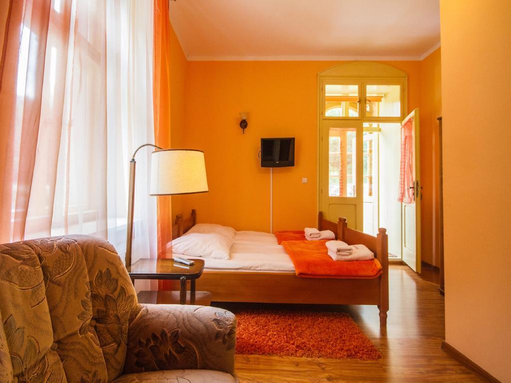 Willa Jagniatkow Bed and Breakfast Esterno foto