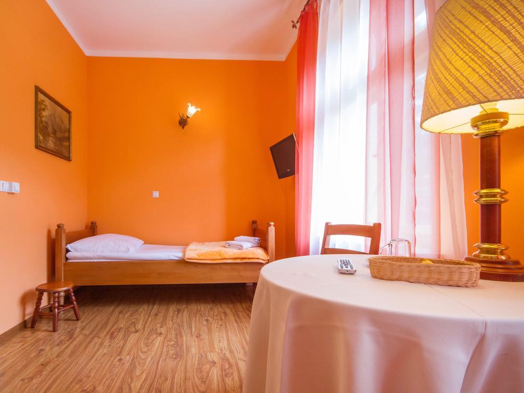Willa Jagniatkow Bed and Breakfast Esterno foto
